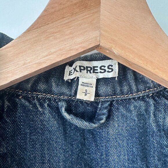 Express Denim Jean Vest Sleeveless Button-Down Blue Wash Size S - Picture 2 of 6
